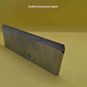 ใบมีดตัดอุตสาหกรรม RADHIKA ENTERPRISE สำหรับเครื่องบดอัดเม็ดพลาสติก รีไซเคิลพลาสติก ผลิตที่กูร์กัต รับประกัน 6 เดือน - Product Image 1