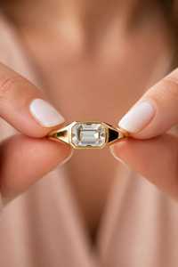 Bague de fiançailles solitaire East West avec diamant de laboratoire taille émeraude 2 carats, or massif 10K 14K 18K, bijoux fins certifiés IGI, couleur E - Product Image 4
