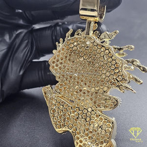 Colgante de Lujo con Personaje de Dibujos Animados y Pelo con Púas, Joyería de Moda Hip Hop - Product Image 4