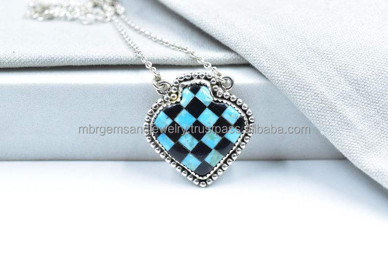 ในภาพเดียวกัน