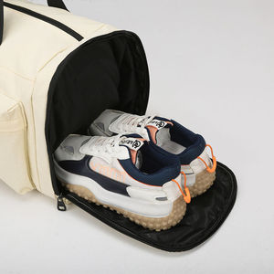 Sac de sport et de voyage étanche grande capacité avec fermeture éclair, compartiment séparé pour chaussures (sec/humide), léger, extensible, en tissu Oxford - Product Image 4