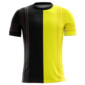 Maillot de sport d'entraînement personnalisé OEM 2026 pour homme, 100 % polyester, vierge, nouvelle arrivée, prix abordable, vente en gros, maillot de football à séchage rapide - Product Image 2