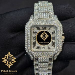 นาฬิกาข้อมือสตรีทรงสี่เหลี่ยมประดับเพชรจาก Pahal Jewels ตัวเรือนสแตนเลสสตีล หน้าปัดคริสตัลแซฟไฟร์ พร้อมตัวล็อคแบบผีเสื้อ - Product Image 5