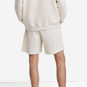 Shorts streetwear modernes pour hommes avec taille ajustable et tissu léger pour un usage quotidien, les promenades en plein air et les journées d'été - Product Image 3
