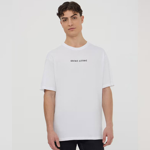 เสื้อยืดคอกลมแขนสั้นสีขาวพิมพ์ลายขายส่งสำหรับผู้ชาย ทรงปกติ ผ้าคอตตอนเจอร์ซีย์ สไตล์ลำลอง - Product Image 5