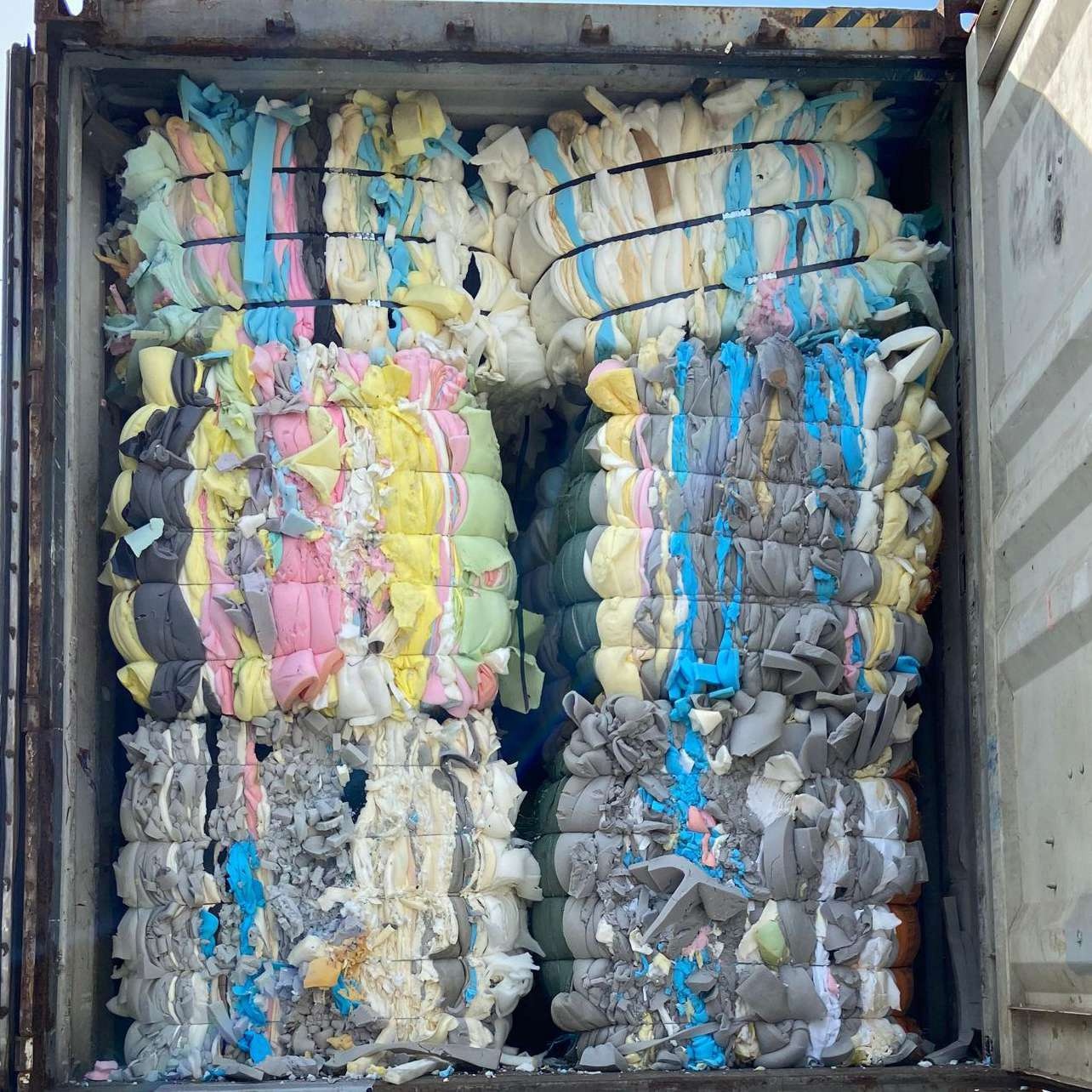 Recycled Plastic Bales 100% Clean PET, Washed Dry