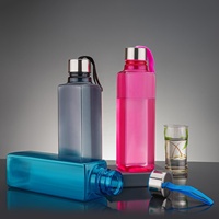 Vente en gros de bouteilles d'eau en PET de 260ml/500ml/750ml en plastique écologique pour voyage sport salle de sport utilisation en extérieur