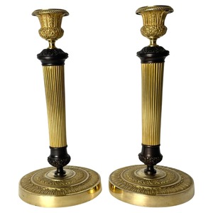 Porte-bougie en aluminium de qualité supérieure avec forme artistique pour la décoration du salon, de la chambre et de la salle à manger - Product Image 4