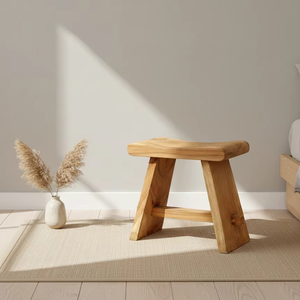 Tabouret en bois Hye fabriqué en teck massif avec finition naturelle pour un salon, une chambre et un mobilier d'hôtel au style moderne et minimaliste - Product Image 4