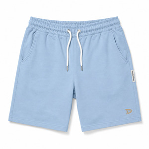 Pantalones cortos tipo bermuda de algodón azul claro para hombre con cintura con cordón y bolsillos laterales estilo casual - Product Image 1