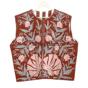 เสื้อกั๊กผ้าฝ้ายพิมพ์ลายดอกไม้สไตล์ซูซานี แขนตัดเย็บแบบเสื้อแจ็คเก็ต สำหรับผู้หญิง ทำมือ ผ้าฝ้าย 100% ระบายอากาศได้ดี เหมาะสำหรับฤดูใบไม้ผลิ/ฤดูใบไม้ร่วง - Product Image 1