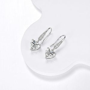Boucles d'oreilles pendantes en argent 925 avec diamant taille cœur, plaqué or blanc, sertissage griffe, cadeau romantique pour femme, bijoux pour la Saint-Valentin - Product Image 3