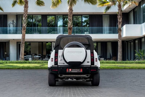 NOUVEAU LAND ROVER DEFENDER 90 X-DYNAMIC PLUS 5 PLACES CYLINDRES 4.0L TRANSMISSION AUTOMATIQUE 9 VITESSES - Product Image 2