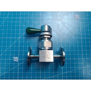 Diaphragme de valve haute pureté Swagelok SS-DLV51 243769, utilisé comme pièce détachée pour équipement semi-conducteur Legacy - Product Image 1
