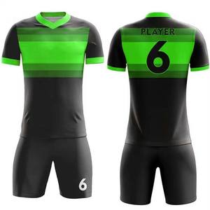 Tenues de football personnalisées pour hommes, entièrement sublimées, uniformes de football imprimés par sublimation, uniformes de football bleus et blancs - Product Image 4