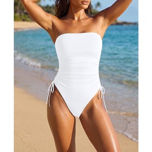 Maillot de bain une pièce sans bretelles pour femme, blanc uni, froncé sur le côté, style bandeau asymétrique, en spandex et polyester extensible - Product Image 3