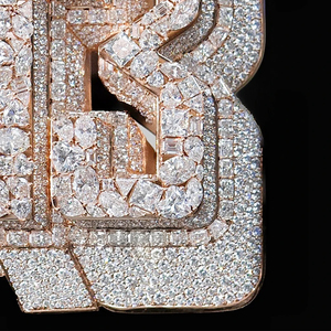 Colgante Personalizado de Plata 925 Bañado en Oro Rosa con Moissanita VVS en Forma de Letra, Estilo Hip Hop Iced Out, Unisex, para Fiestas - Product Image 2