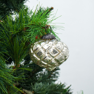 Caja de Navidad de Plata Antigua al por Mayor con Diseño de Rábano y Textura de Diamante, Decoración Colgante Vintage para Fiestas - Product Image 3