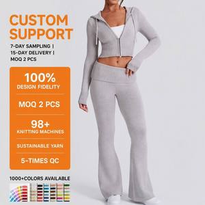 Haut court en tricot gris à capuche et fermeture éclair pour femme, manches longues, couleur unie, respirant, idéal pour l'automne - Product Image 2