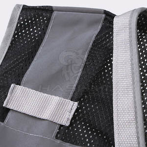 Chaleco de seguridad con logotipo personalizado disponible, con diseño reflectante brillante para la construcción y seguridad vial - Product Image 5