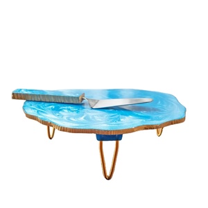 Soporte para Pastel Decorativo de Resina Epoxi Creativo Hecho a Mano con Patas de Metal, Elegante y Moderno Elevador de Postres para Fiestas, Mesa de Salón - Product Image 6
