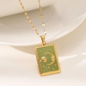 สร้อยคอทรงสี่เหลี่ยมสำหรับคู่รัก ทำจากสแตนเลส 304 ชุบทองคำแท้ 18K มีสีดำให้เลือก - Product Image 2