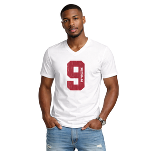 T-shirt col en V Kappa Alpha Psi Numéro 9 Blanc – Vêtement de Fraternité Grecque avec Motif Audacieux, Confort Premium et Coupe Élégante - Product Image 1