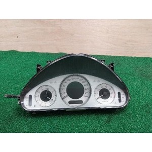 ชุดหน้าปัดเรือนไมล์มือสองสำหรับรถยนต์ E-class รุ่น A2115409511 - Product Image 1