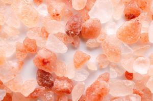 Sal del Himalaya Cruda, Cristales de Roca Gruesos de Color Rosa Anaranjado, Forma Irregular, Natural, a Granel - Product Image 2