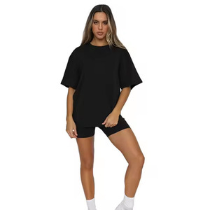Ensemble streetwear 2 pièces de haute qualité pour femme, couleur unie, été, col rond, manches courtes, chemise oversize et short, imprimé uni. - Product Image 4