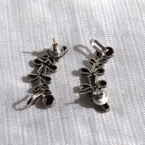 Trending Flower Pattern <b>Cuff</b> <b>Earrings</b> Vintage Silver Look Alike Women's Alloy Jewelry for Women and Girls - Product Image 3