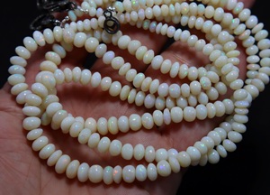 สร้อยคอโอปอลออสเตรเลียแบบเรียบ รูปทรงกลมหลากสี พร้อมตัวล็อกเพชร ขนาด 5x9 มม. ความยาว 16 นิ้ว - Product Image 3