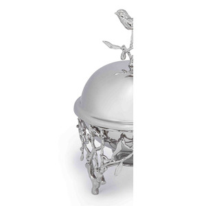 Charmant réchaud à buffet en argent, orné d'un motif d'oiseau et de branche inspiré de la nature sur la poignée du couvercle et le support, utilisé pour les mariages. - Product Image 6