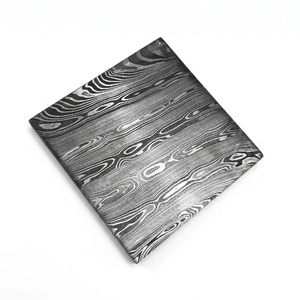 Cendrier de bureau carré en acier Damas fait main, motif unique, décoration moderne minimaliste pour la maison, accessoire pour fumeurs, cadeau - Product Image 4