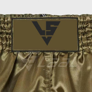 Pantalones Cortos Cómodos de Muay Thai con Cintura Elástica para un Movimiento Fácil y Soporte - Product Image 3