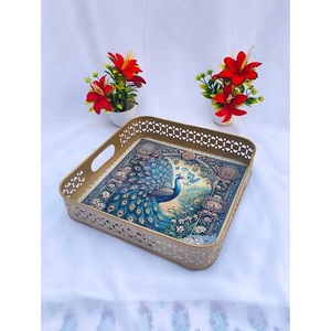 Plateau Pichwai en métal poli élégant, motif de Noël personnalisable, jetable pour la restauration et la décoration intérieure, à prix de gros - Product Image 2