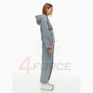 Sudadera con Capucha y Cremallera para Mujer, Corte Estructurado, 460 GSM, Felpa de Algodón, Estilo Urbano Premium, Fabricante OEM de Marca Privada - Product Image 4