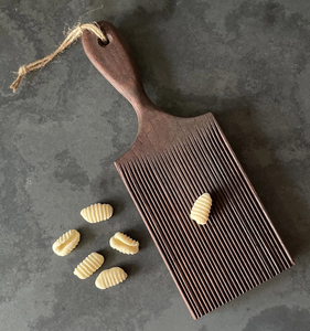 Planche à gnocchis en bois 100% naturelle, spatule à beurre en bois, planche à gnocchis en bois, coupe-pâtes avec surface rainurée - Product Image 5
