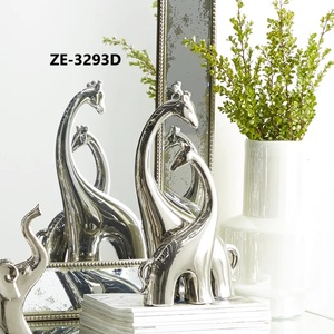 Escultura Metálica Vertical Moderna de Primera Calidad, Figura de Animal Pulida para Montaje en Pared de Oficina, Diseño Ecológico Hecho a Mano - Product Image 4