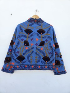 SHREE RADHA GOVIND EXPORTS Veste ethnique artisanale pour femme, en velours imprimé, broderie Suzani florale, chaude pour le printemps/l'automne/l'hiver - Product Image 6