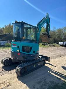 Mini-excavatrice d'occasion Sunward avec pompe hydraulique, boîte de vitesses et chenilles pour l'entretien et le remplacement d'équipements - Product Image 2