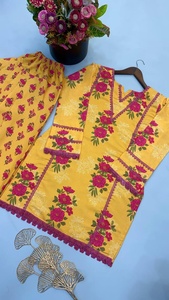 Costume Salwar traditionnel exclusif pour femmes, de style indien et pakistanais, disponible au prix de gros auprès d'un exportateur indien - Product Image 5