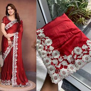 Sari indien traditionnel en soie douce avec de magnifiques broderies pour les mariages et les fêtes - Product Image 1
