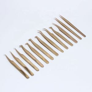 Pince à épiler d'extension de cils personnalisée et durable de la gamme premium, isolation forte avec pointe pointue, marque privée de première qualité - Product Image 1