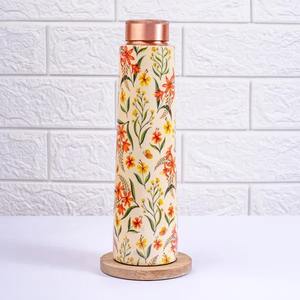 Botella de Cobre India Reutilizable Hecha a Mano, Diseño Clásico, a Prueba de Fugas, Opción de Regalo de Lujo, Apta para Lavavajillas y Microondas - Product Image 1
