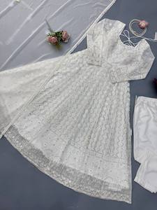 TENNECY - Conjunto de Pent y Dupatta de Gorgette con un Hermoso Diseño Moderno, Reversible, de Secado Rápido, Sin Arrugas, para Todas las Temporadas, Fiestas y Diwali - Product Image 5