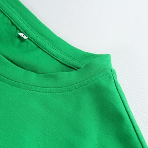 Camiseta Corta de Manga Corta para Mujer, Estilo Casual, Ajustada, de Algodón Suave, con Diseño Personalizado Estampado, Fabricación OEM - Product Image 4
