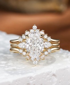 Bague de fiançailles et de mariage de luxe en moissanite taille ovale plaquée or 18 carats, faite à la main, style vintage, bijou de promesse - Product Image 4