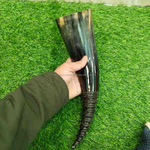 Vaso de cuerno de toro pulido hecho a mano de primera calidad para bar y uso doméstico - Product Image 3