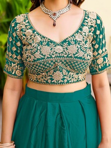 Emerald Green <b>Lehenga</b> Choli Set Gold Embroidered Traditional Indian Pakistani Outfit for Wedding Party <b>Women</b> - Product Image 5